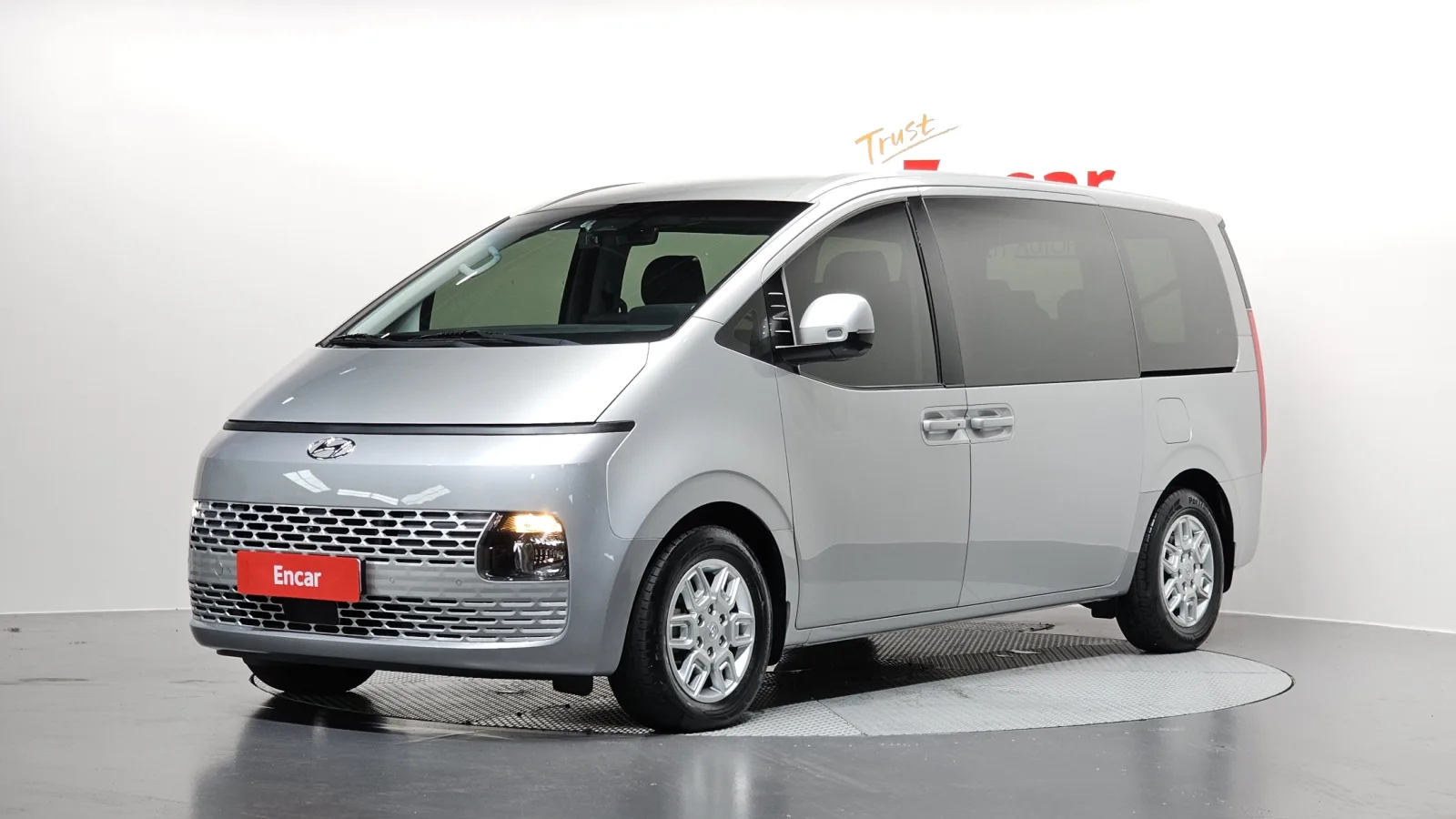 2022 Hyundai Staria