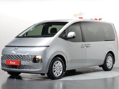 2022 Hyundai Staria