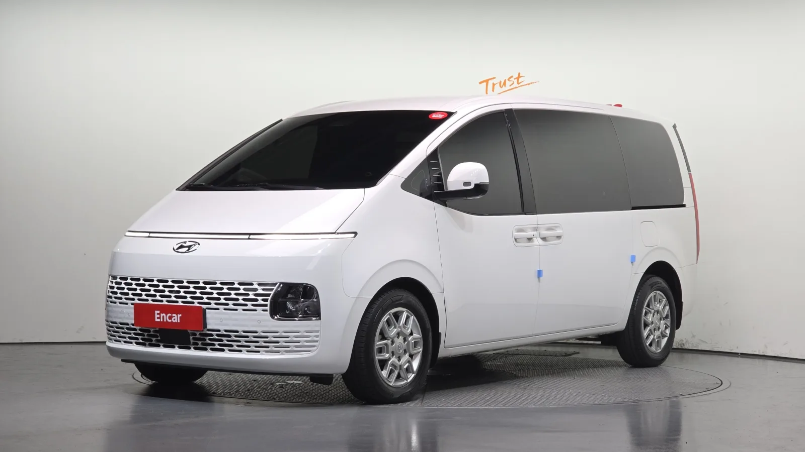 2023 Hyundai Staria