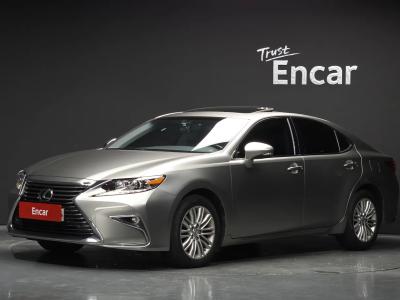 2016 Lexus ES