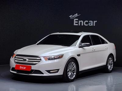 2014 Ford Taurus