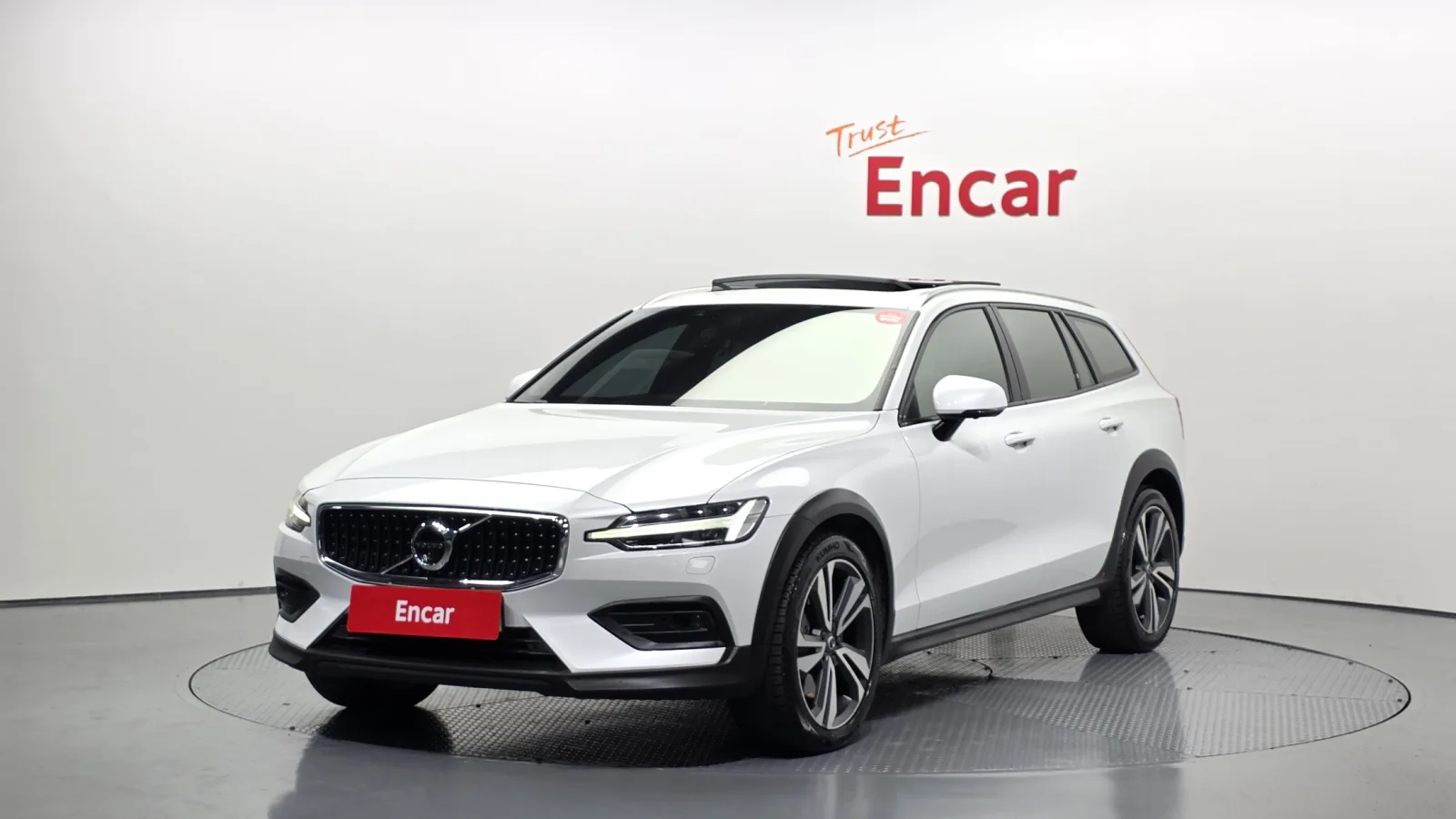 2020 Volvo V60