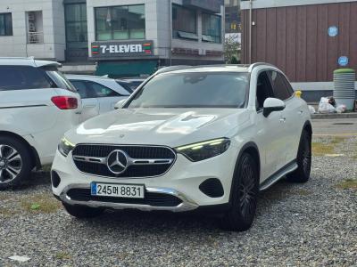 2025 Mercedes-Benz GLC-Class