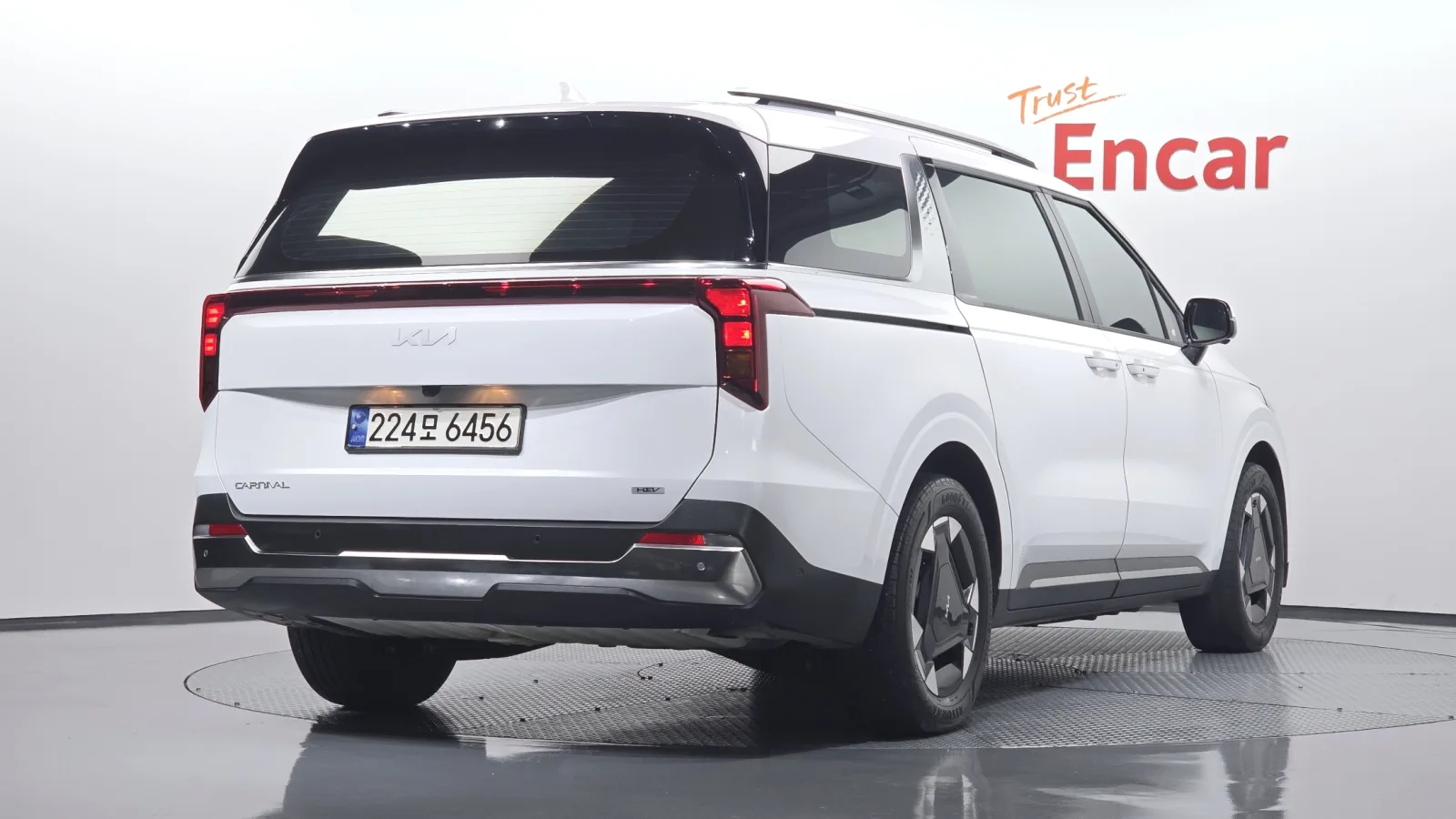 2024 Kia Carnival
