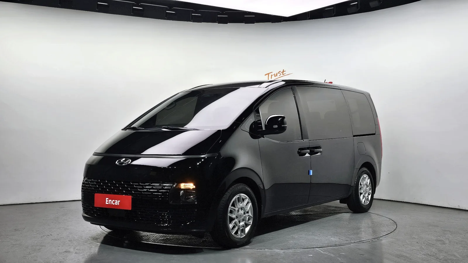 2023 Hyundai Staria