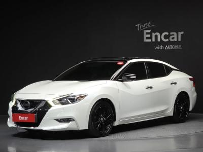 2017 Nissan Maxima