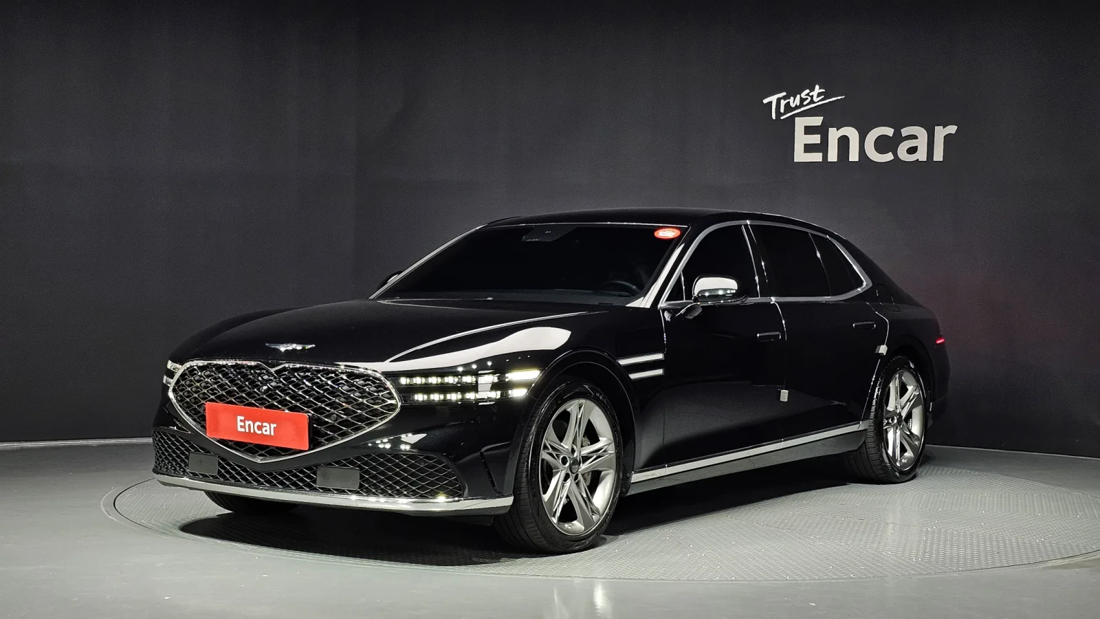 2022 Genesis G90