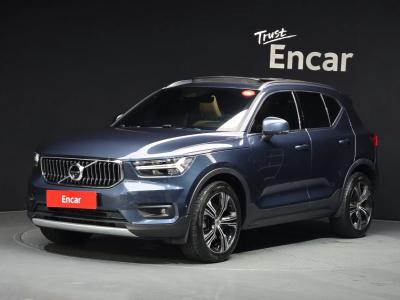 2022 Volvo XC40