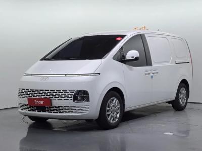 2025 Hyundai Staria