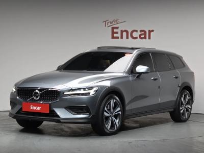 2021 Volvo V60