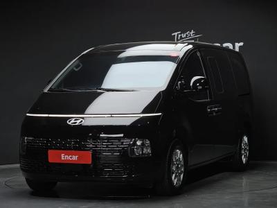 2025 Hyundai Staria