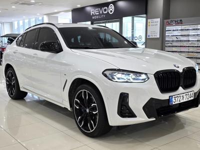 2025 BMW X4