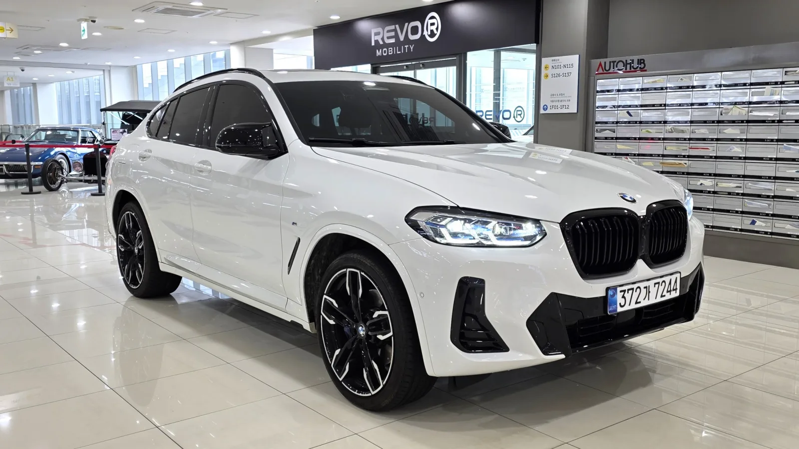 2025 BMW X4