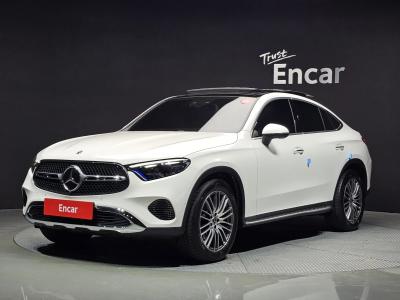 2025 Mercedes-Benz GLC-Class