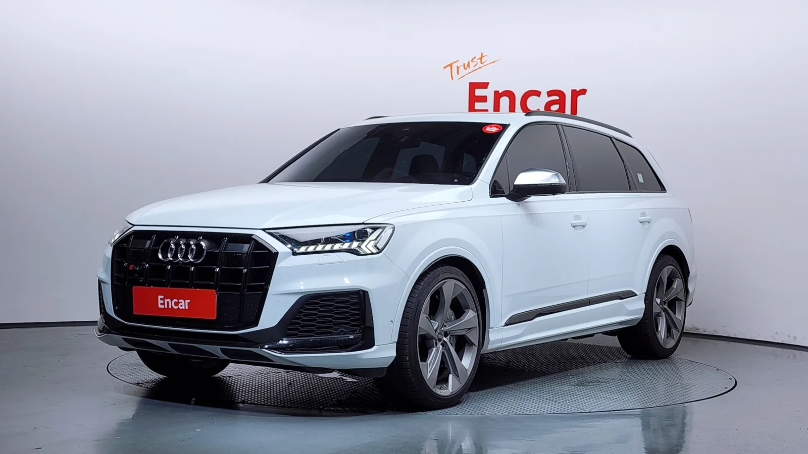 2023 Audi SQ7