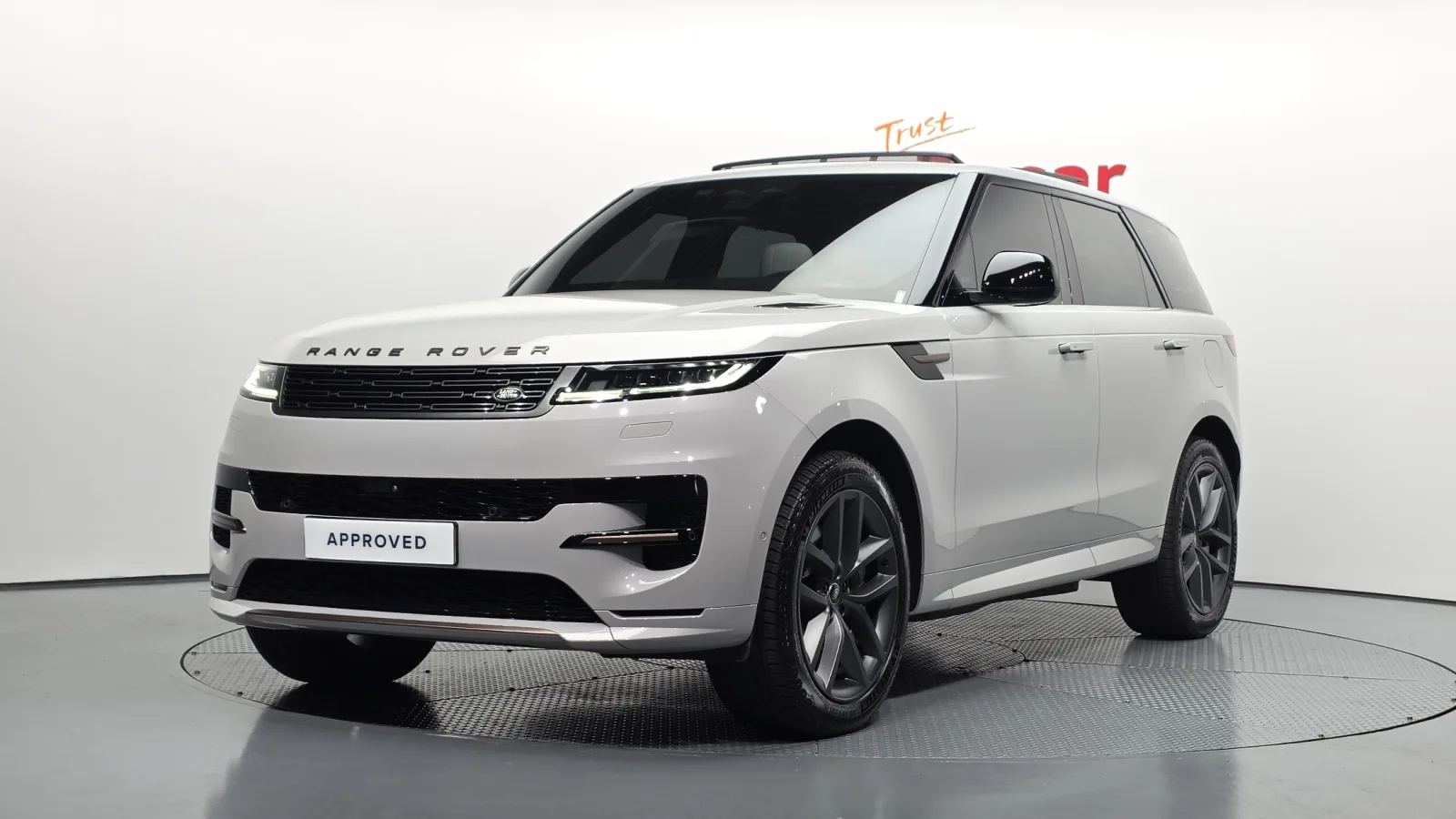 2025 Land Rover Range Rover Sport