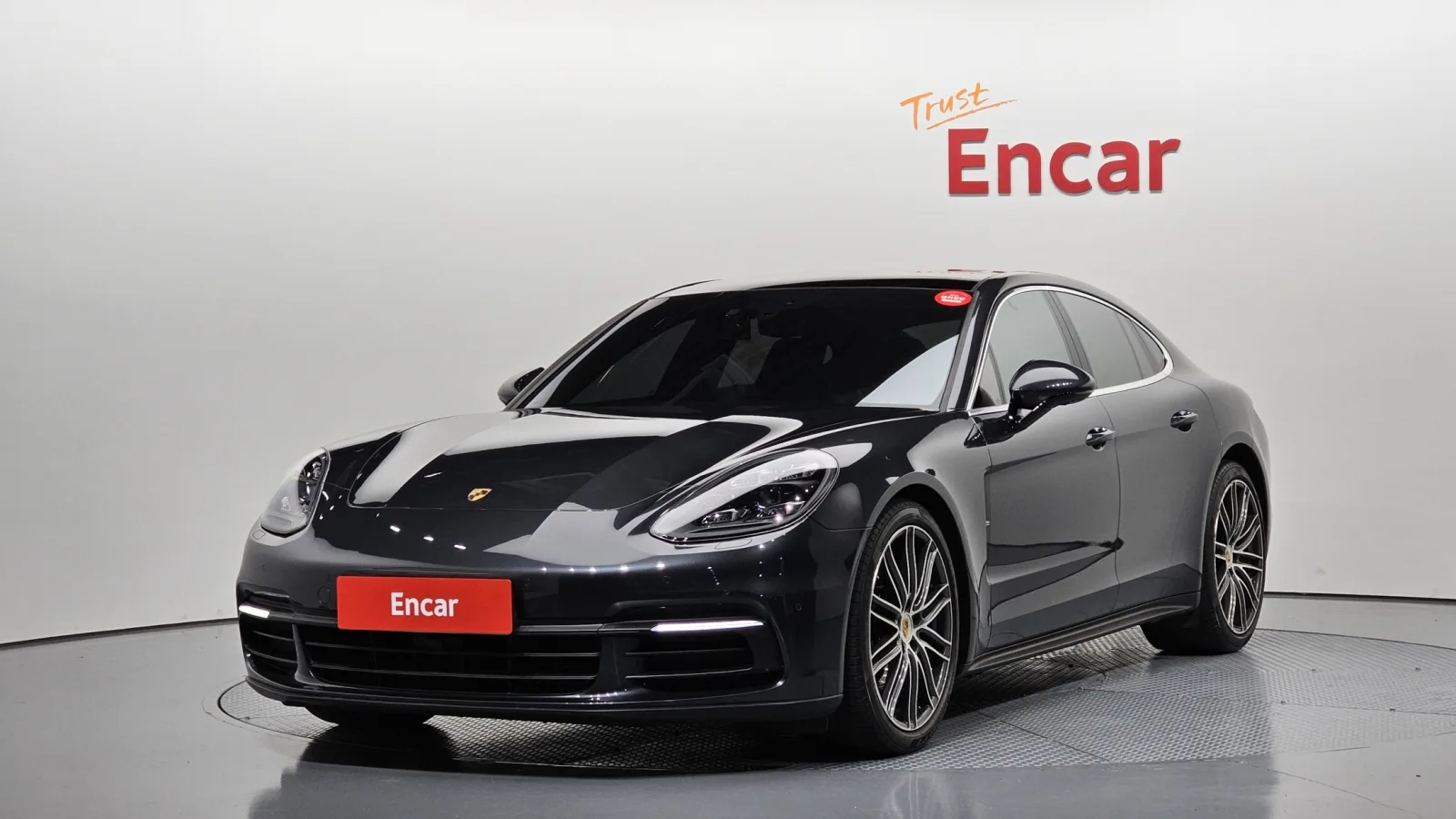 2018 Porsche Panamera