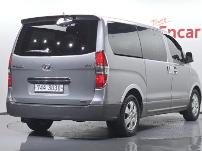 2014 Hyundai Starex