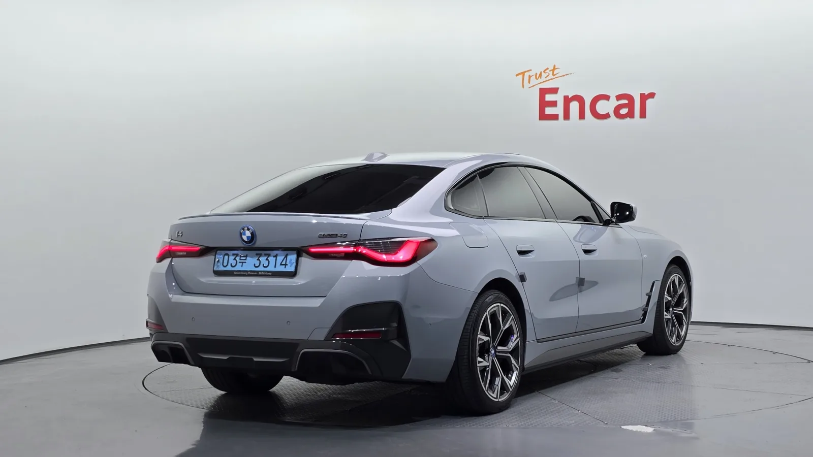 2022 BMW i4