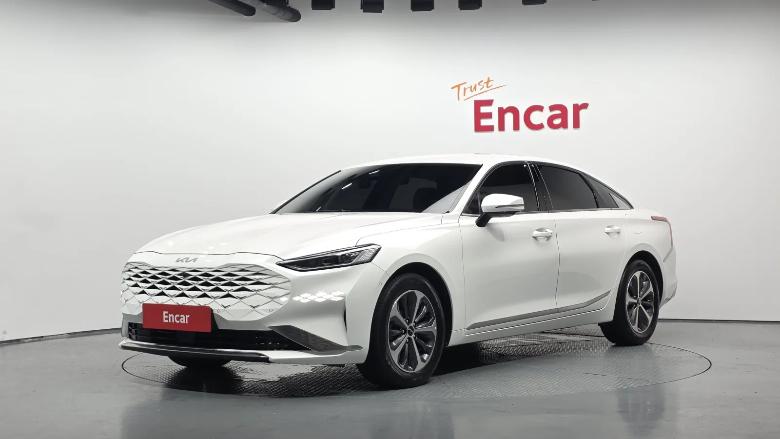 2023 Kia K8