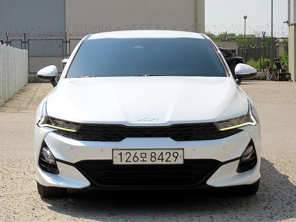 2022 Kia K5