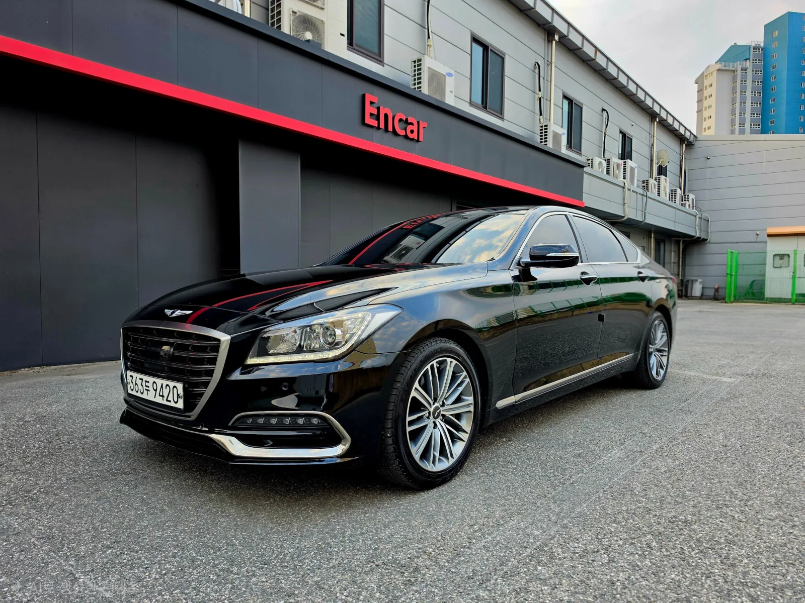 2017 Genesis G80