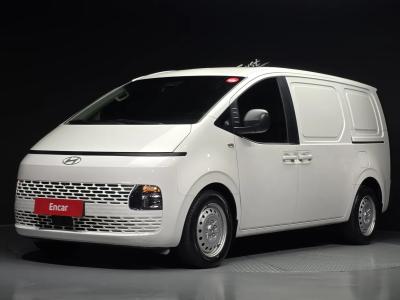 2025 Hyundai Staria