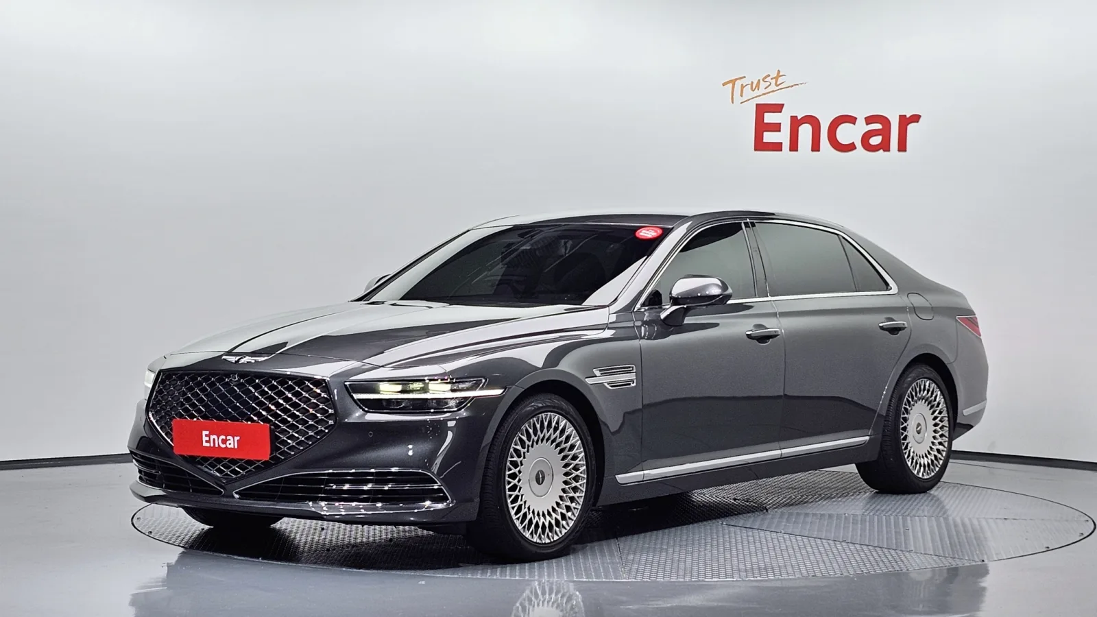 2021 Genesis G90