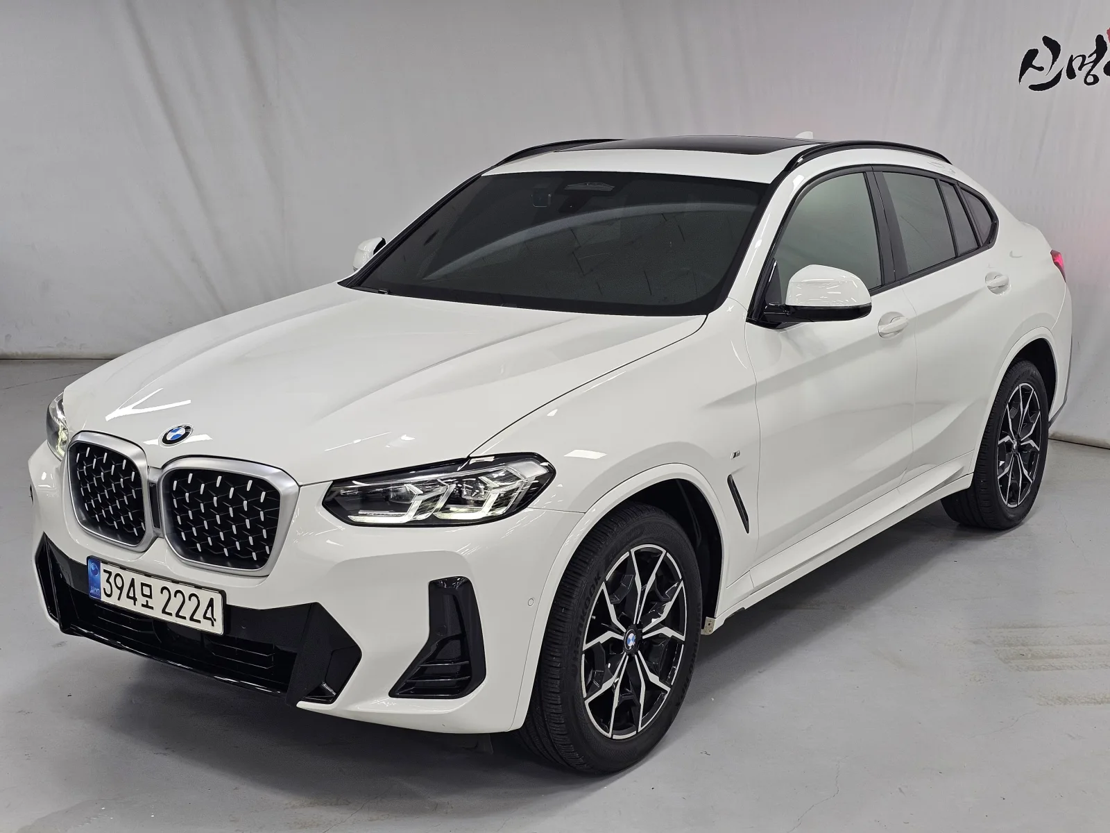 2022 BMW X4