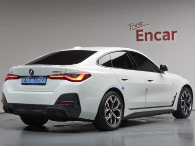 2024 BMW i4