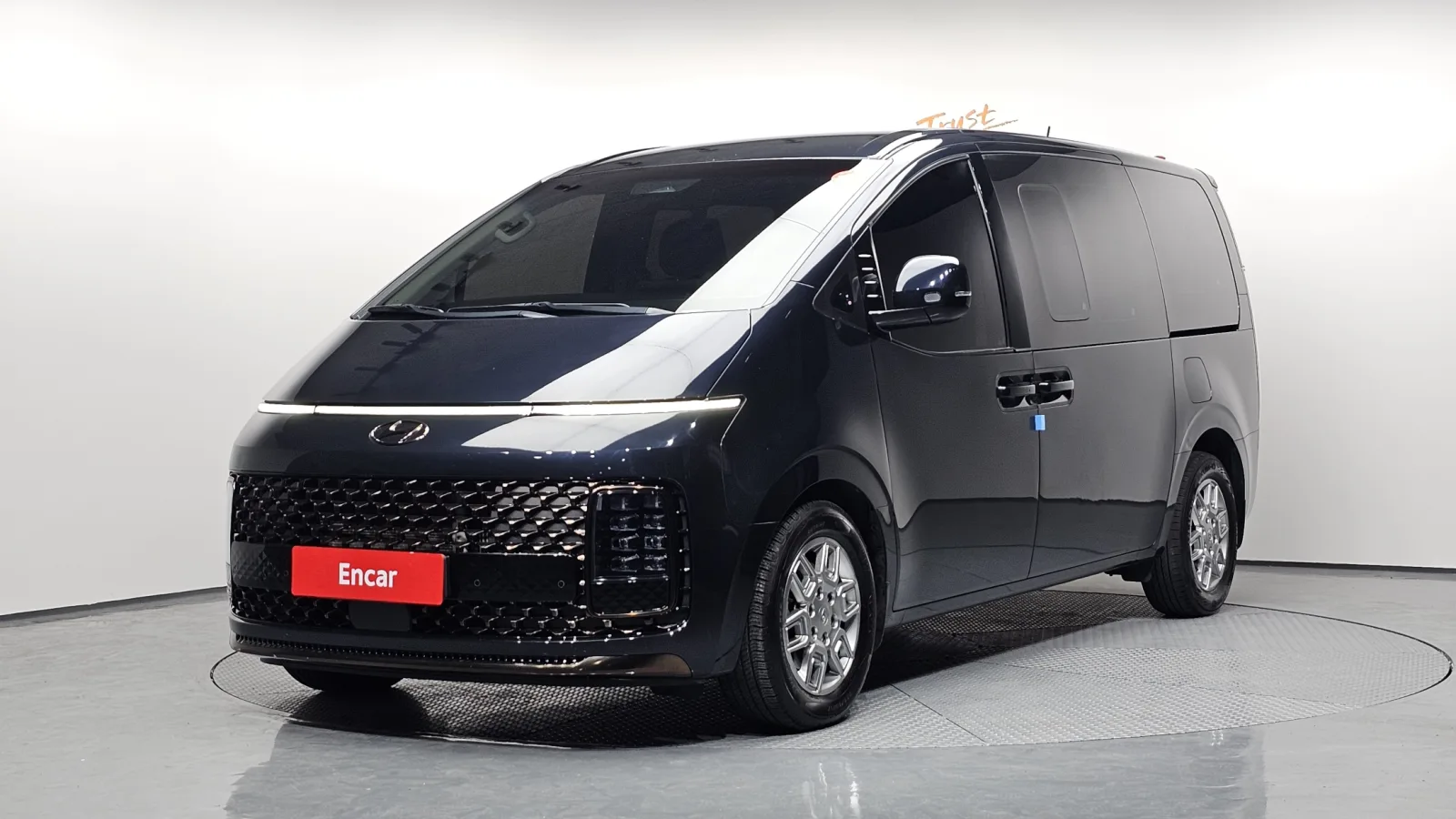 2022 Hyundai Staria
