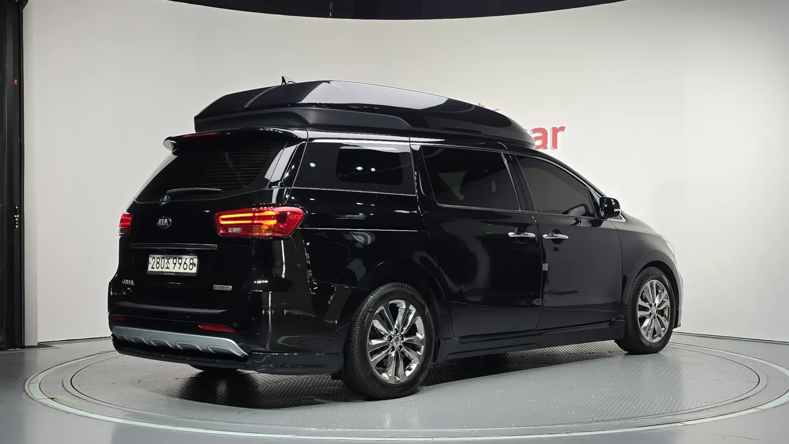 2016 Kia Carnival