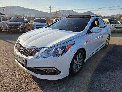 2016 Hyundai Grandeur
