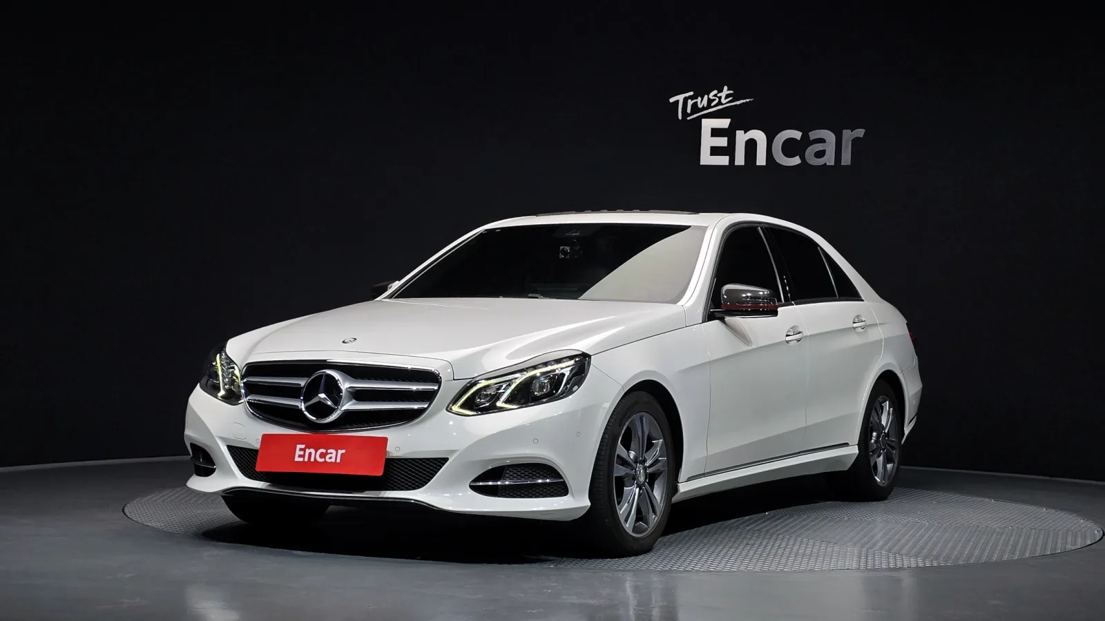 2016 Mercedes-Benz E-Class