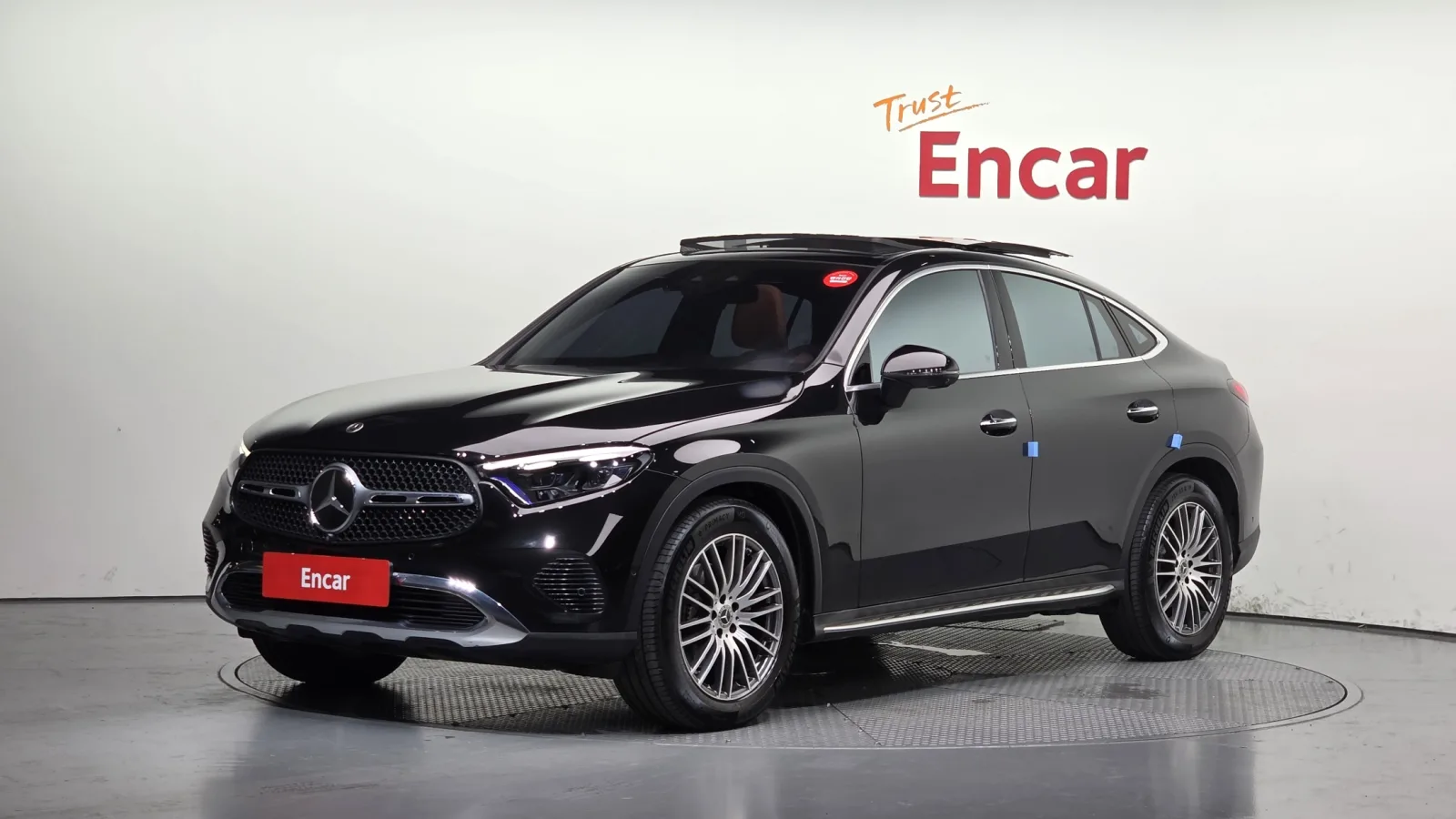 2025 Mercedes-Benz GLC-Class
