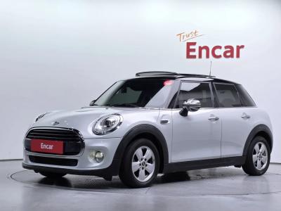 2016 MINI Cooper