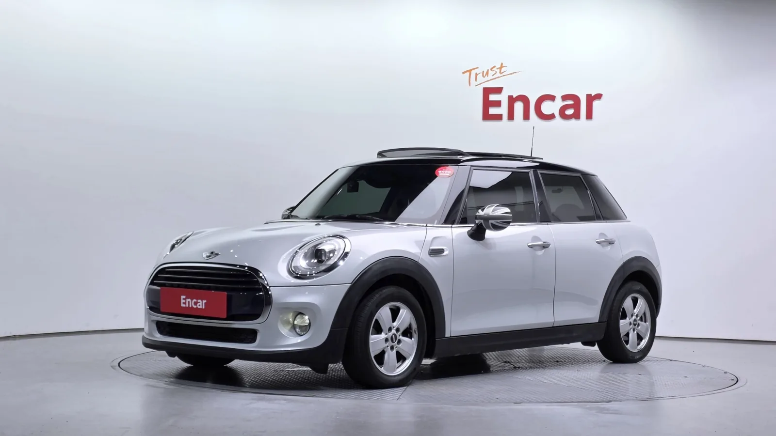 2016 MINI Cooper