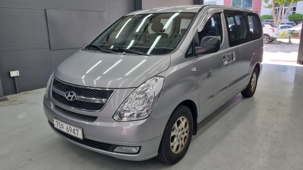 2014 Hyundai Starex