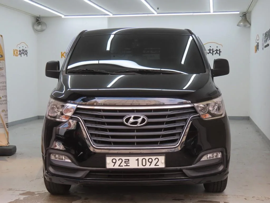 2021 Hyundai Starex