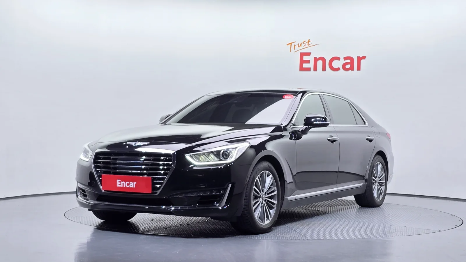 2016 Genesis EQ900