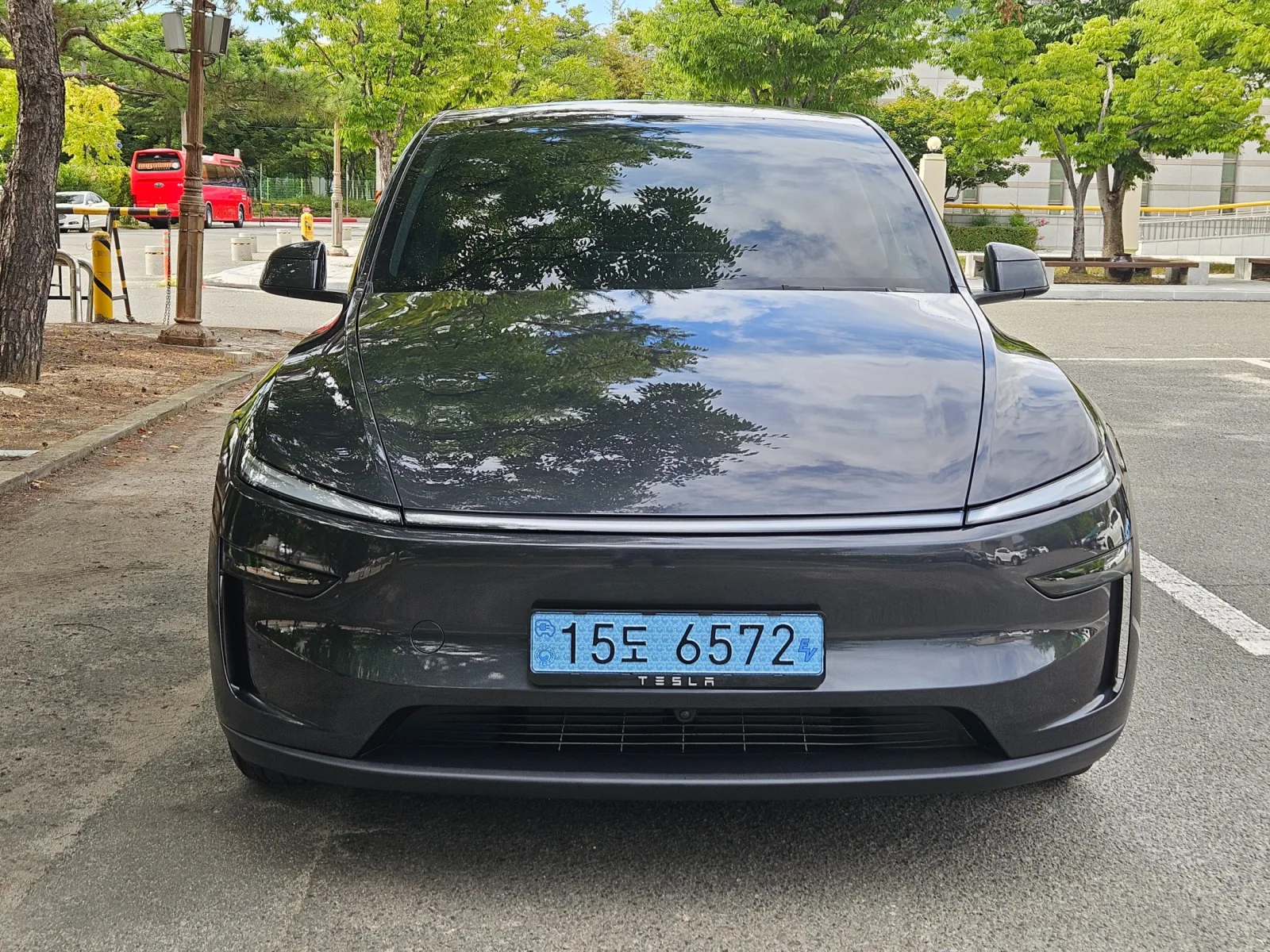 2025 Tesla Model Y