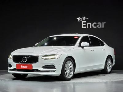 2018 Volvo S90
