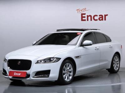 2017 Jaguar XF