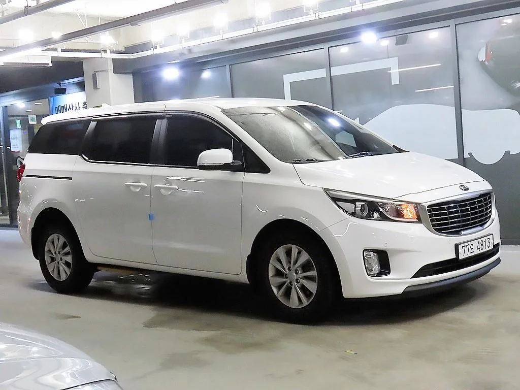 2017 Kia Carnival