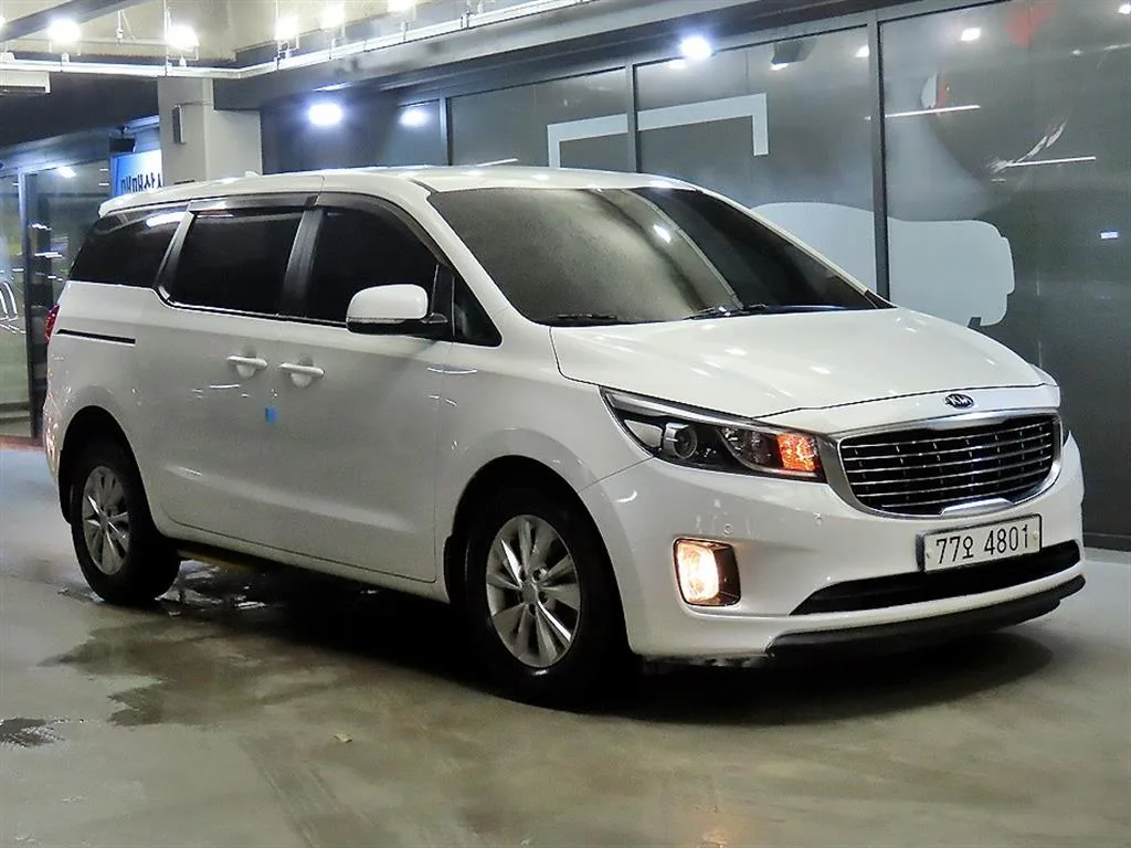 2017 Kia Carnival