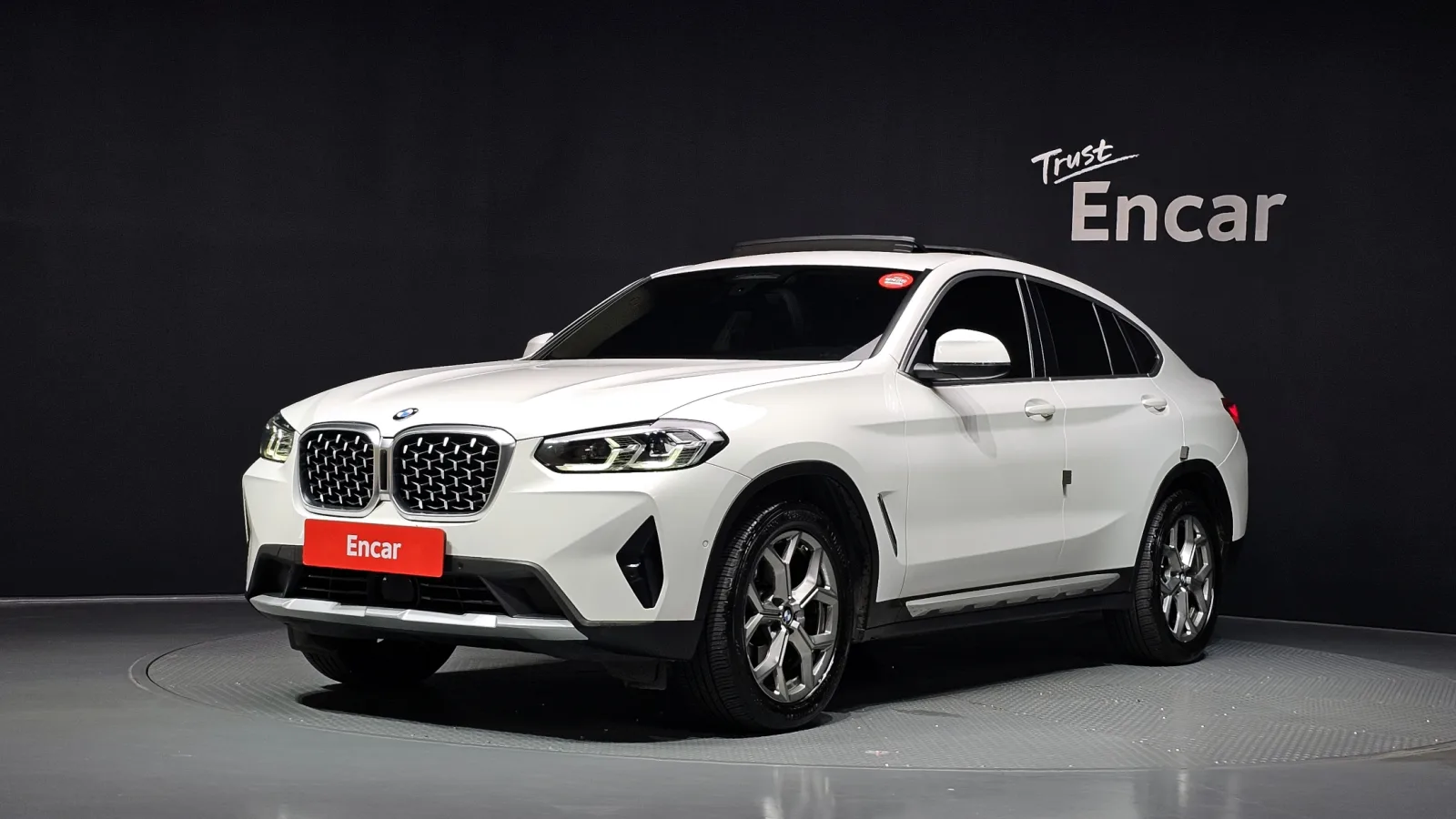 2022 BMW X4