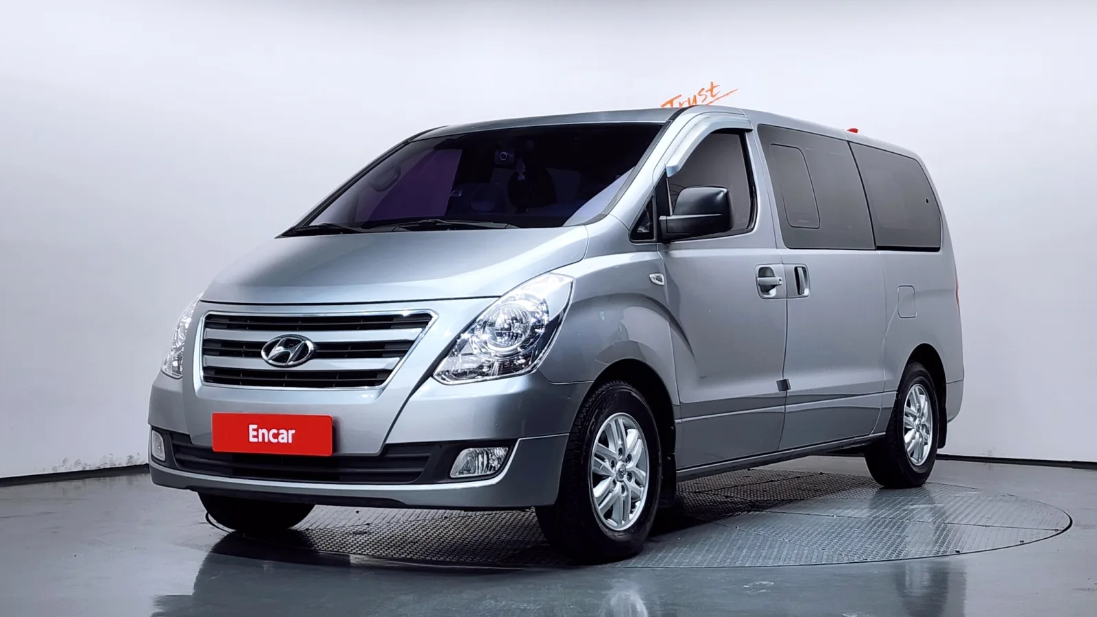 2016 Hyundai Starex