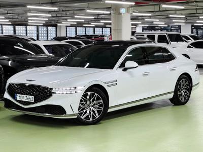 2023 Genesis G90
