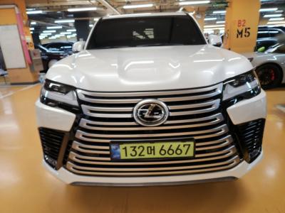 2025 Lexus LX