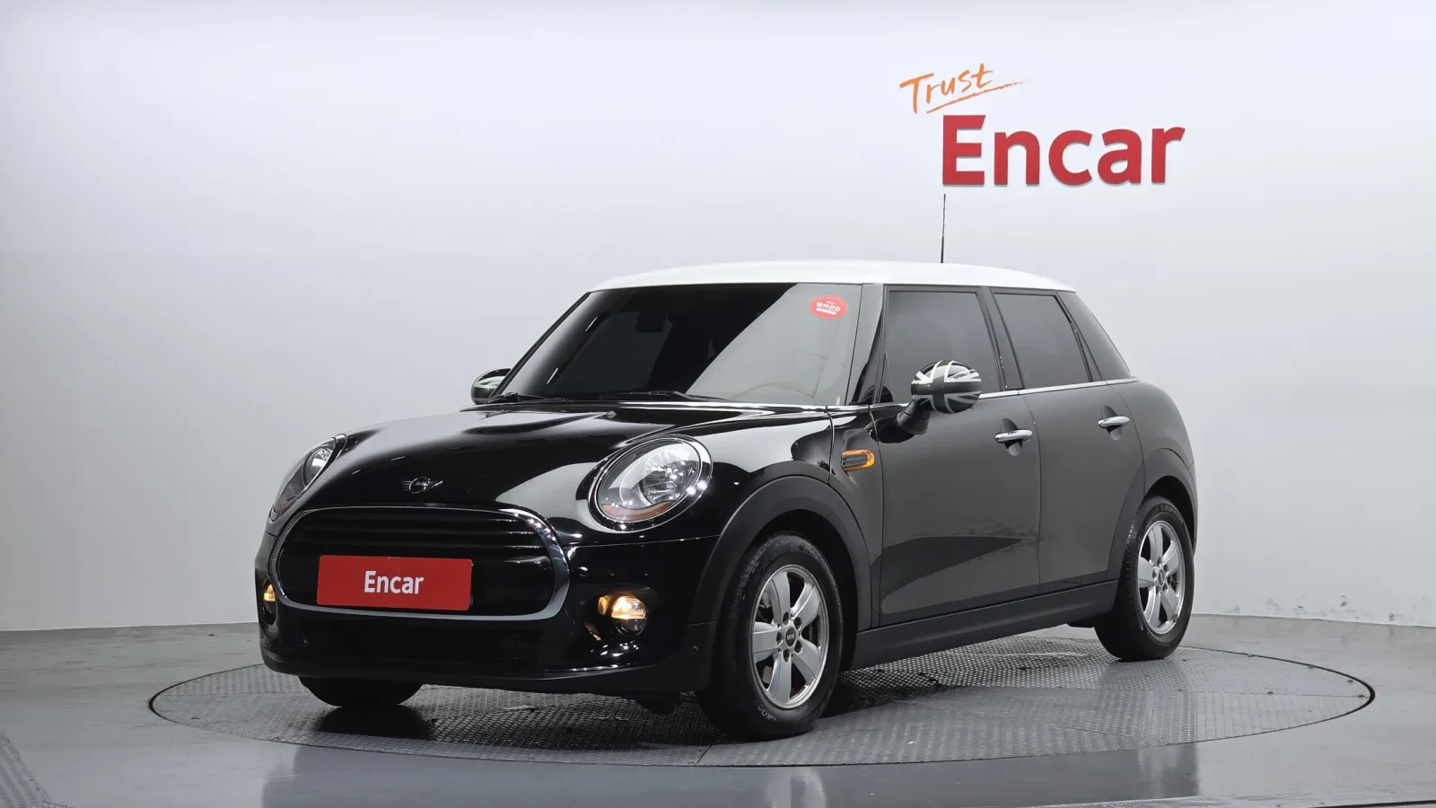 2017 MINI Cooper